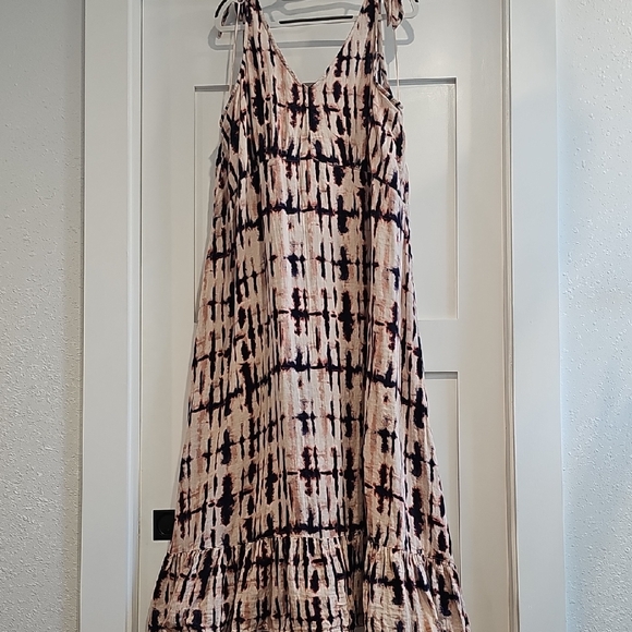 Time and Tru Dresses & Skirts - Time and Tru Pink Ruffled Maxi Sundress